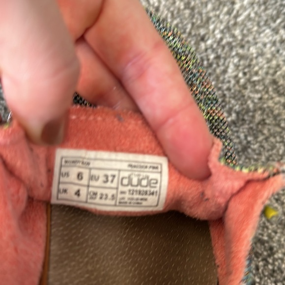 Women’s multi colored rainbow hey dudes size 6 - Picture 5 of 7